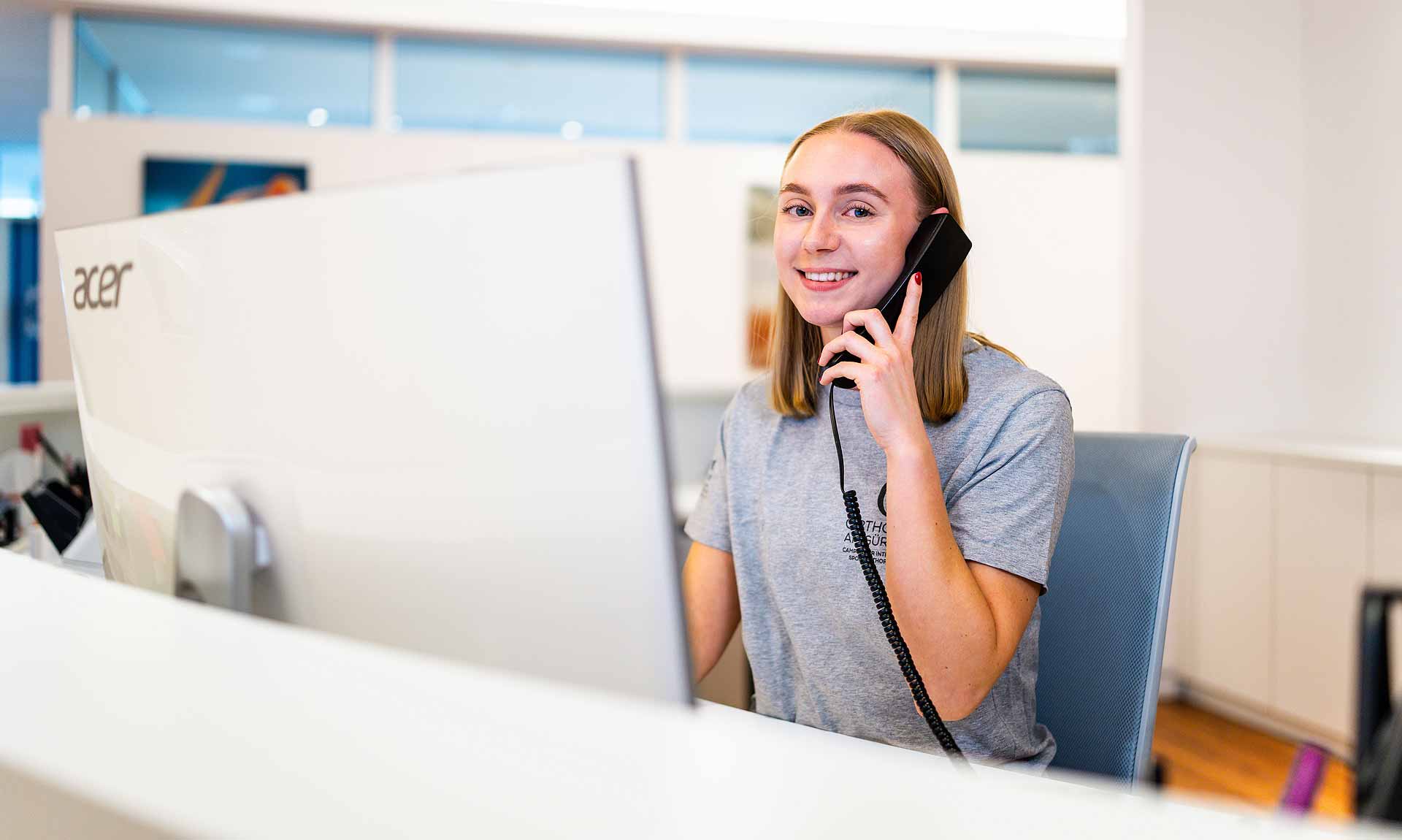 Lara Hefke, Ansprechpartner und Anmeldung am OAG Campus Köln